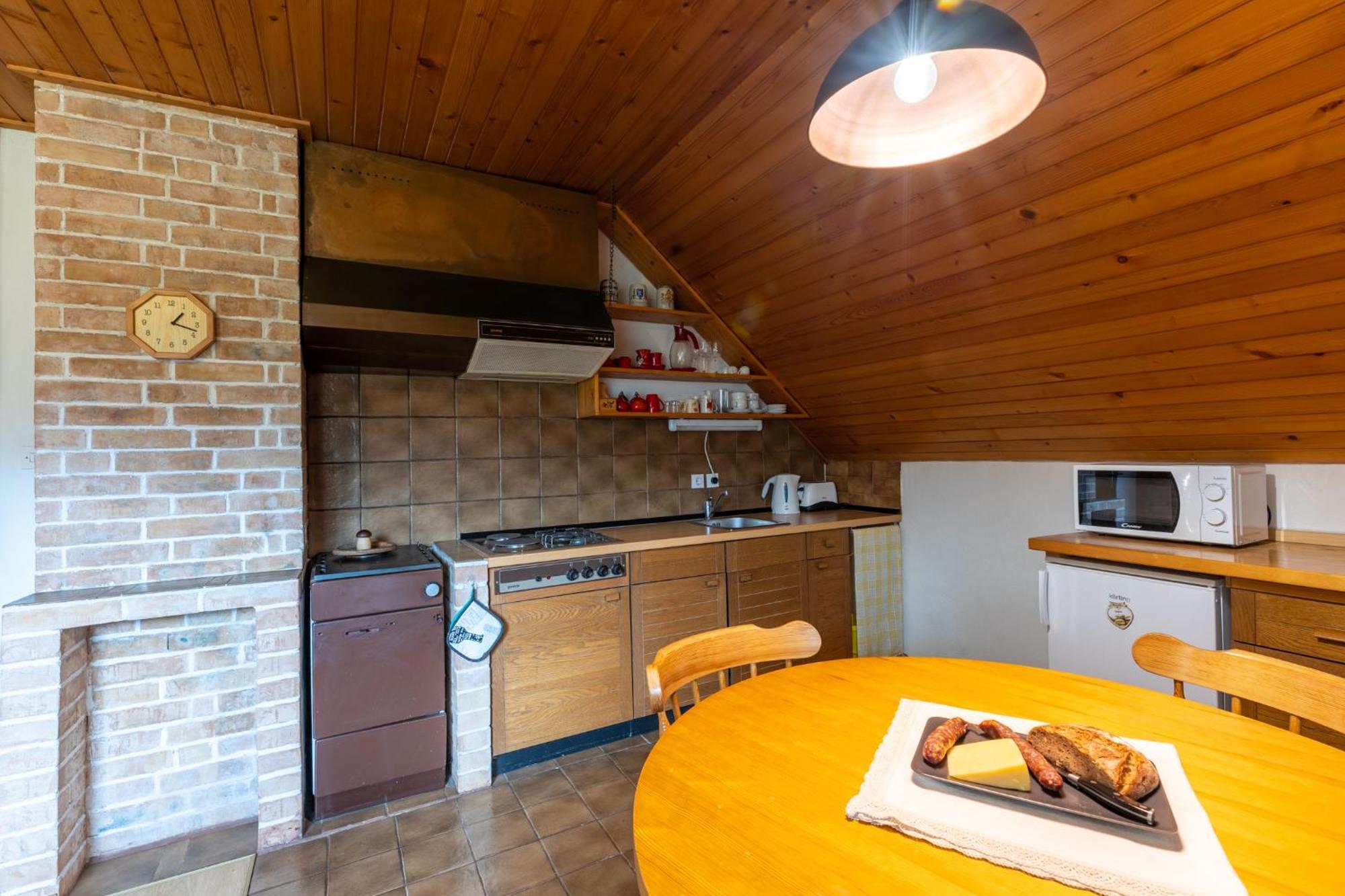 בוהין Apartments Korosec Breda מראה חיצוני תמונה